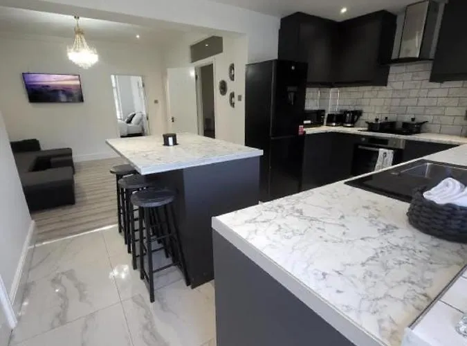Eastend Apartments