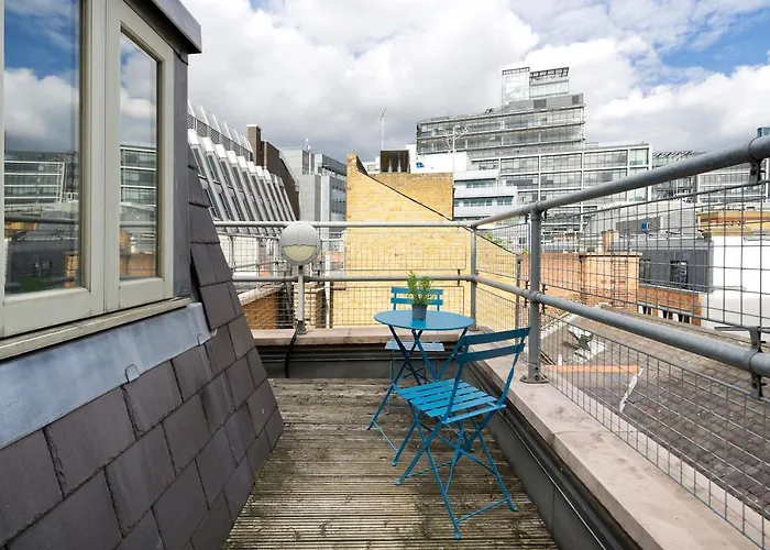 Crane Court By City2Stay