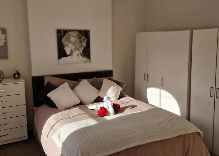 Cultural Epicenter, 4 Bedroom, More To Do Than You Can Do!