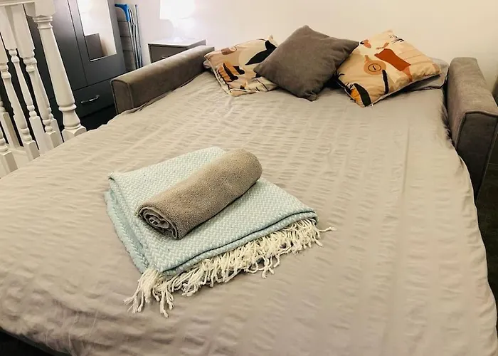 City Studio Escape Near Emirates