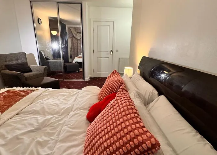 Luxury Rooms In Canary Wharf