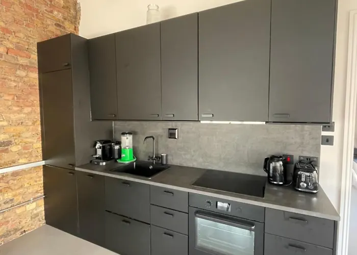Sleek & Central 1Bd Flat - Battersea Park