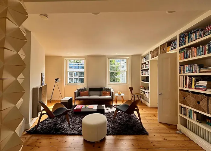 Trendy 1Bd Flat On Historic Street Farringdon
