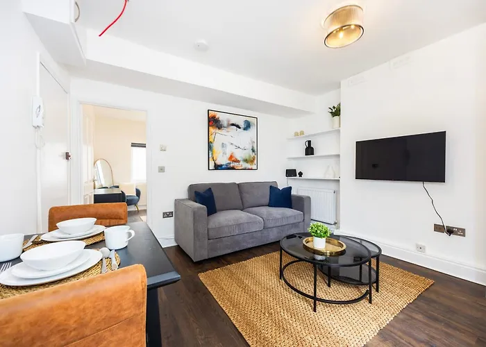 1 Bed Apartment On Ivor Place