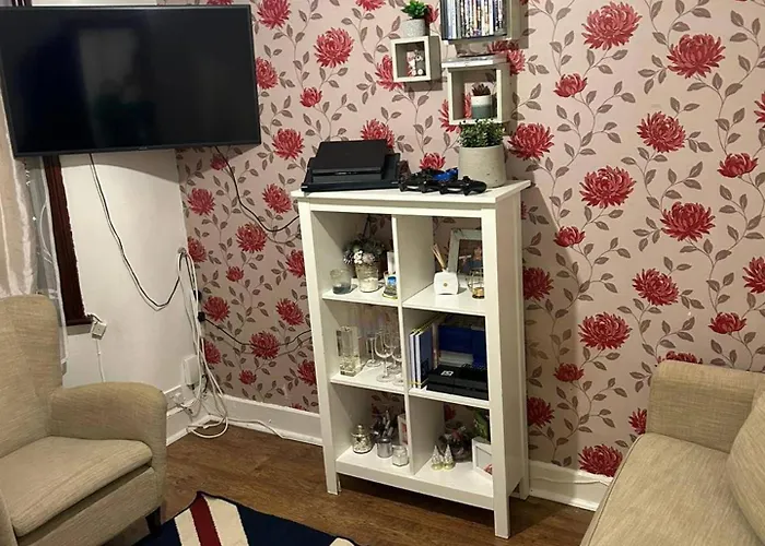 Cozy Stratford Retreat Near London