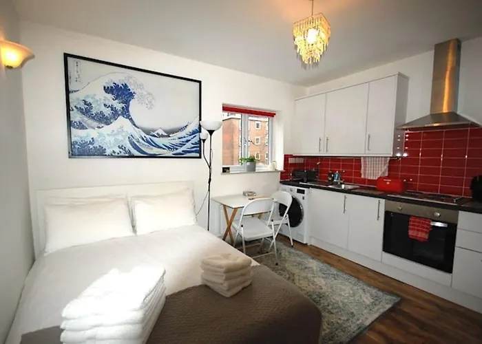 St 4 - Cosy, Modern Studio Apartment N4 - 11Mins Tube