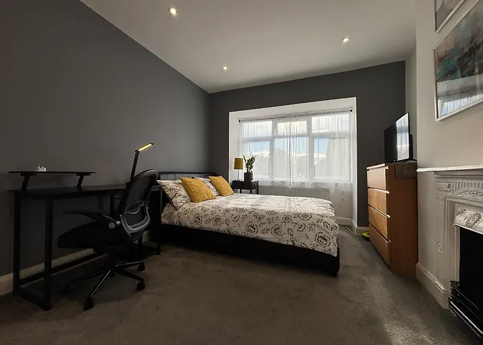 Entire House Floor Perfect For Couples & Freelancers - Available For Single Too