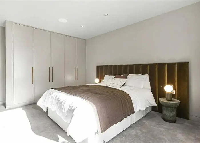 Stunning Shoreditch Penthouse
