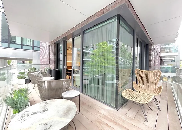 Luxury Property Close To Liverpool Street