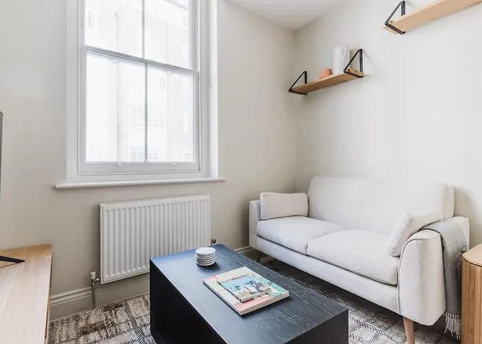 Blueground Bayswater Move-In-Ready W Furniture Lon-588