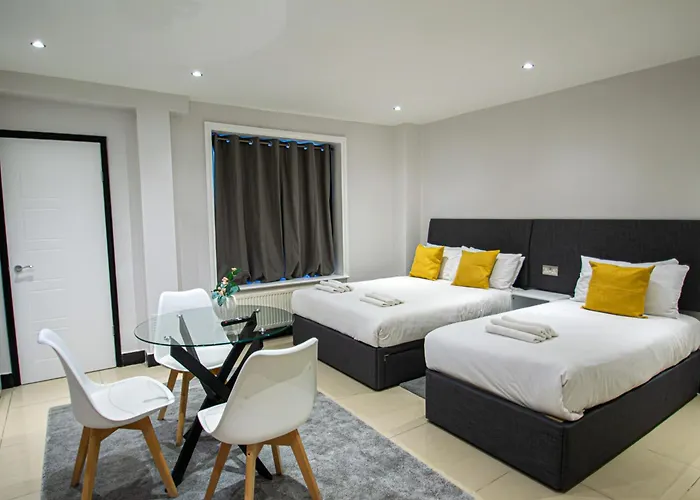 Imperial Court Suites