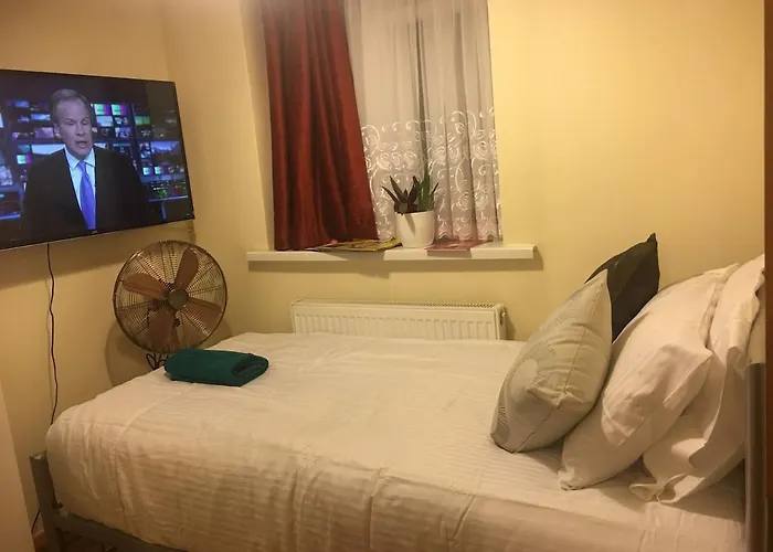 F3 Cosy Single Room