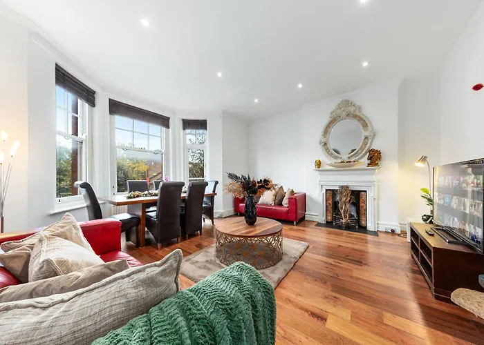 3 Bedroom Sloane Square Kings Road Chelsea Bm1