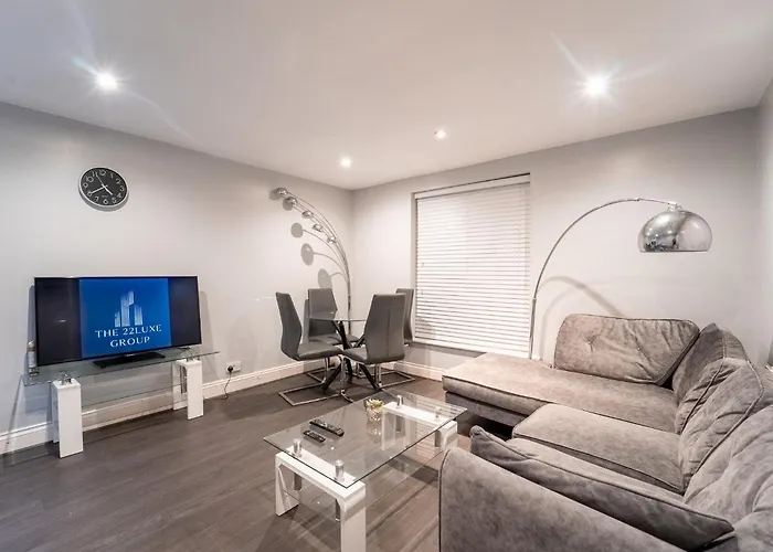 Two Bedroom Deluxe London Apartment
