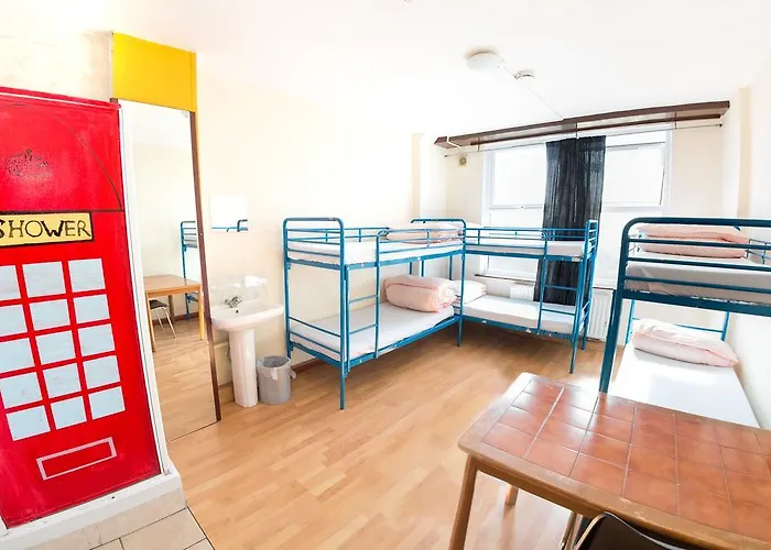 Kensal Green Backpackers 2