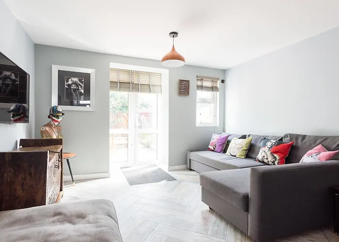 Second Nest Nine Elms