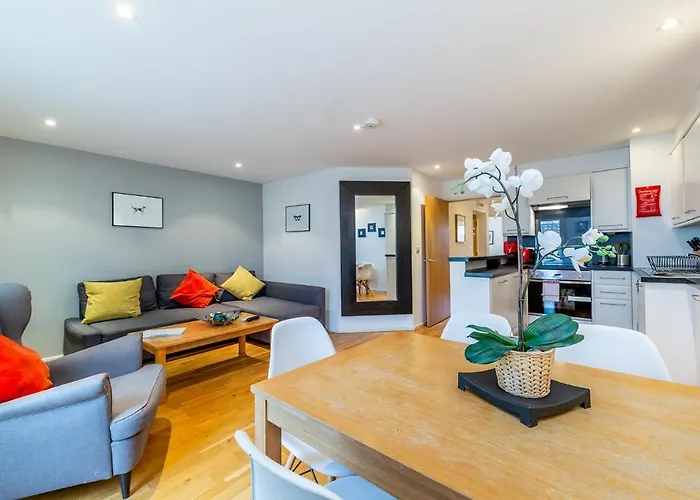 2 Bed Cozy Apartment In Euston Station Free Wifi