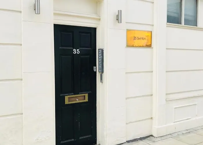 35 Swinton Street