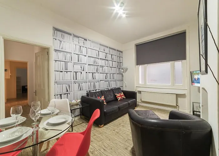 Oxford Street & Tottenham Court - Central London Apartment