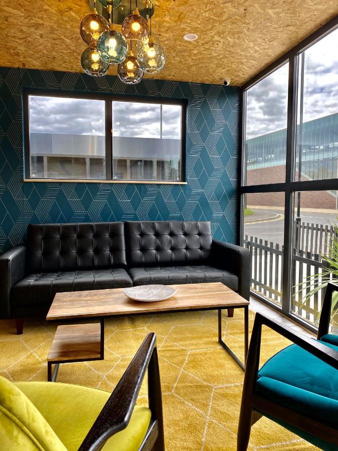 Hotel Snoozebox Stratford London