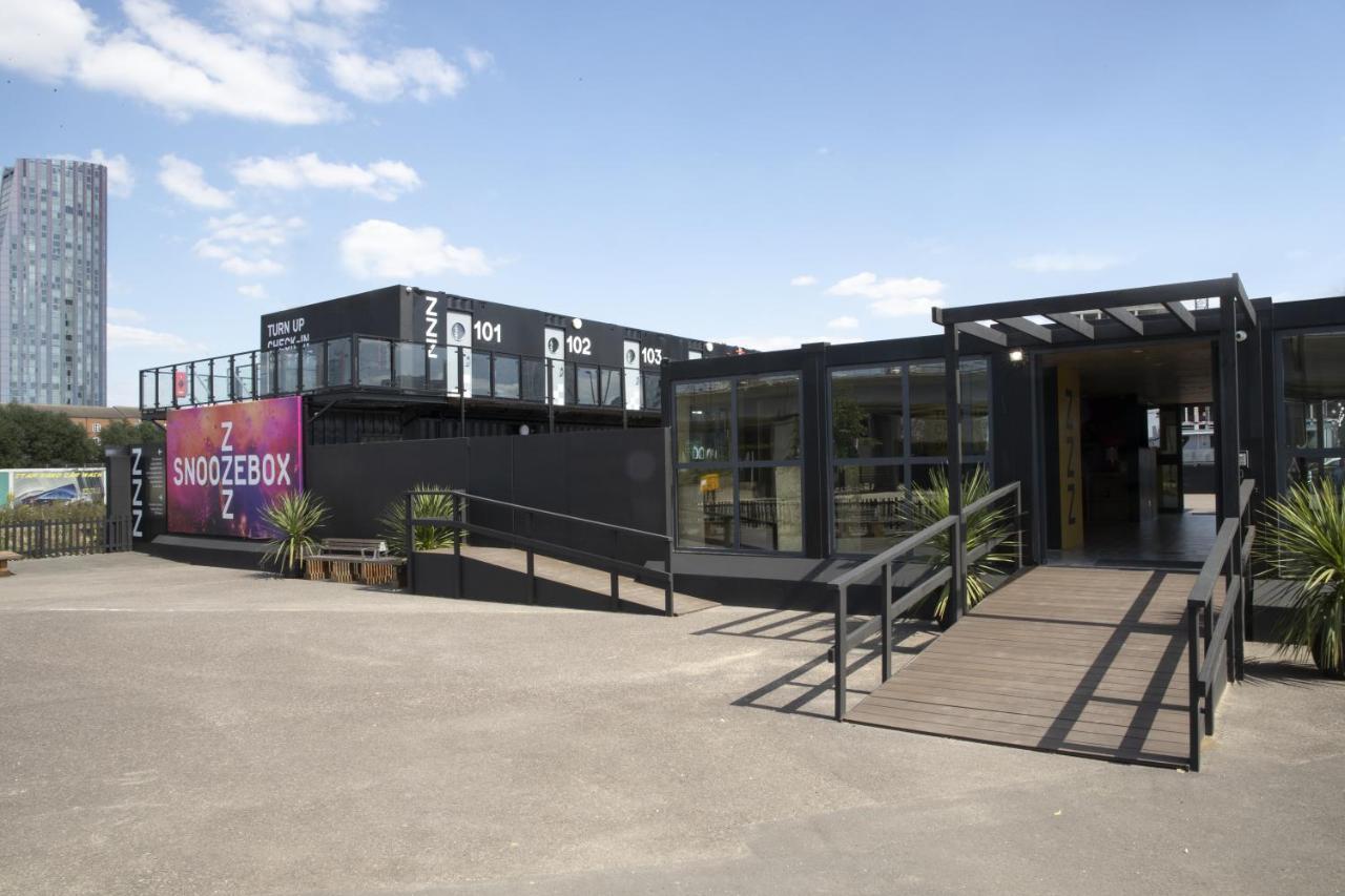 Snoozebox Stratford