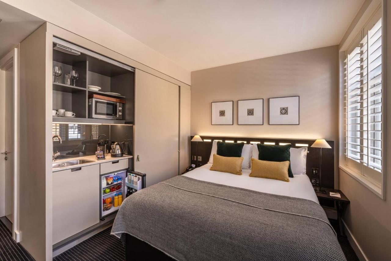 The Resident Soho 4*