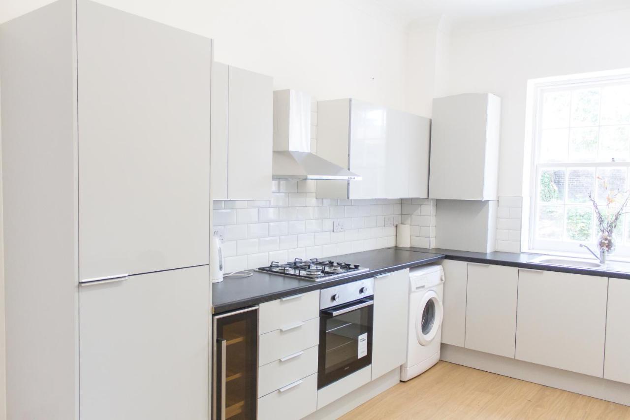 Mansion House With Spacious Close To Excel And Canarywharf * Londra