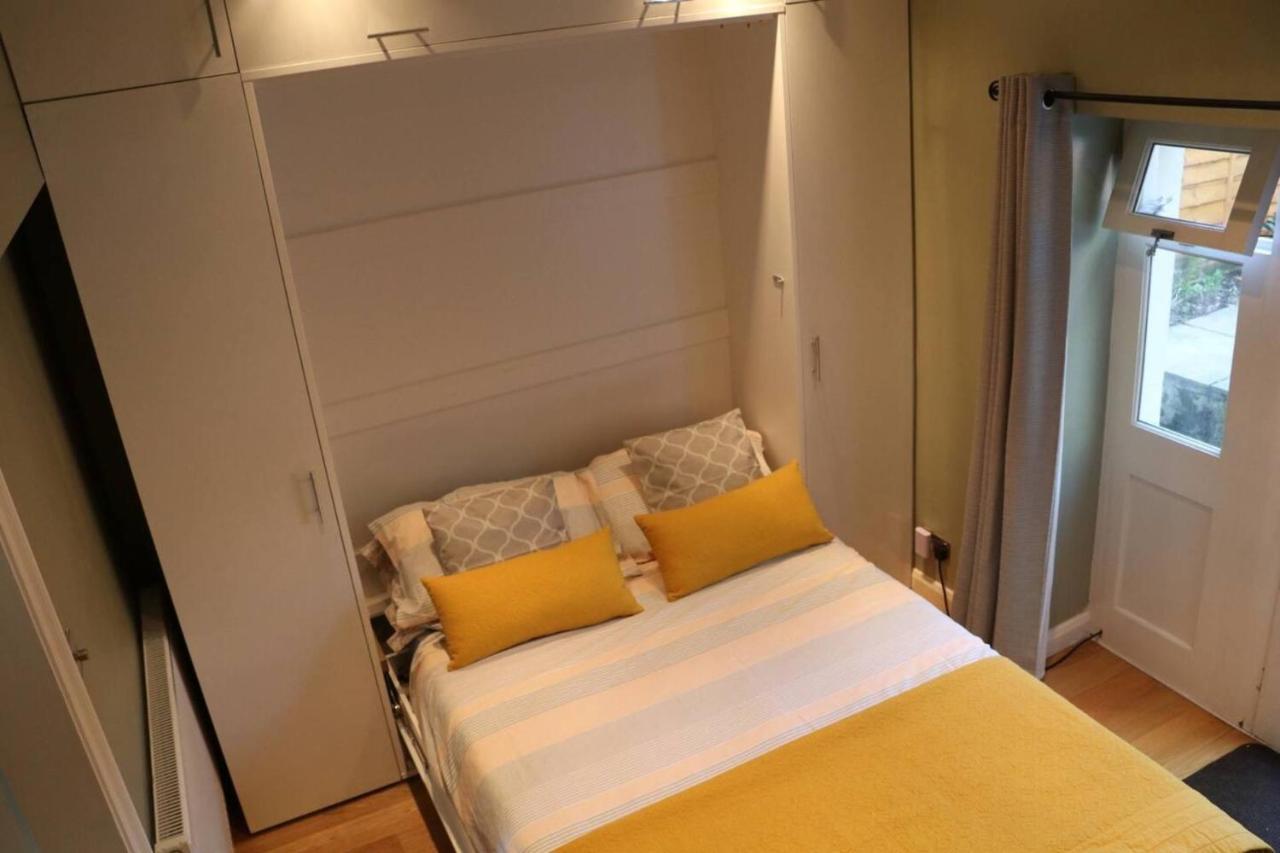 Kennington Oval 2-bed In