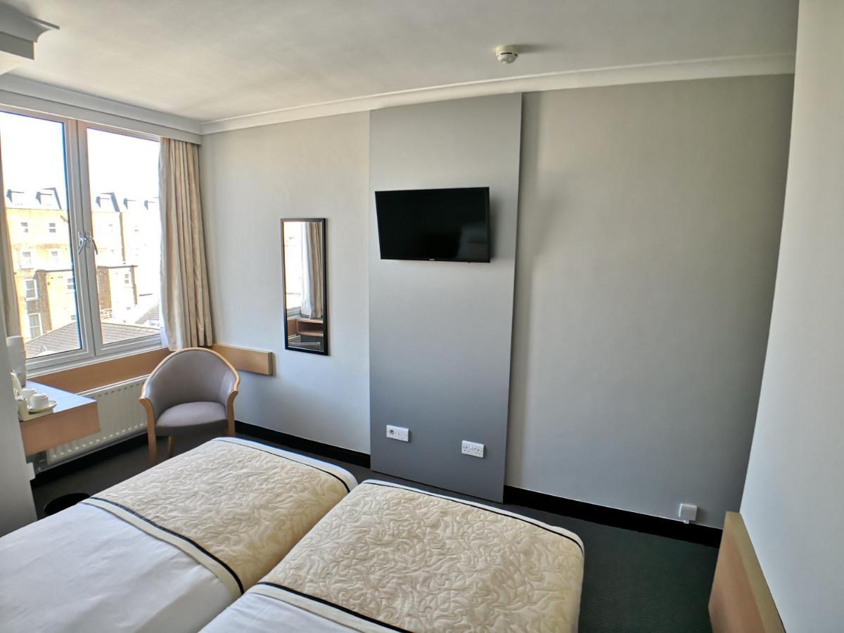 Lancaster Hall Hotel London
