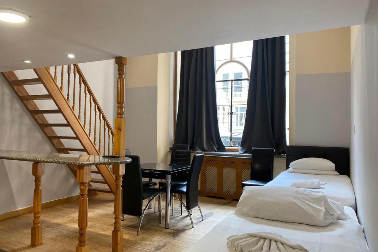Mezzanine Studio For 5-near Hydepark-r5-building32 Appartement Londen