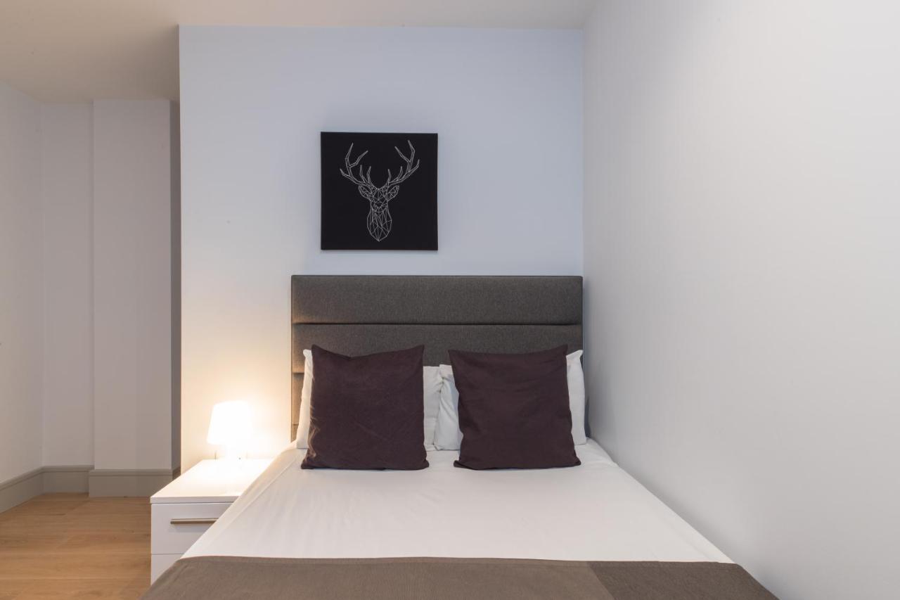 Tower Hill Apartment