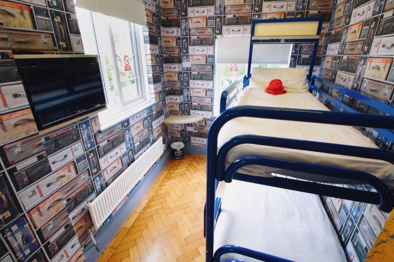 Backpackers Youth Hostel *