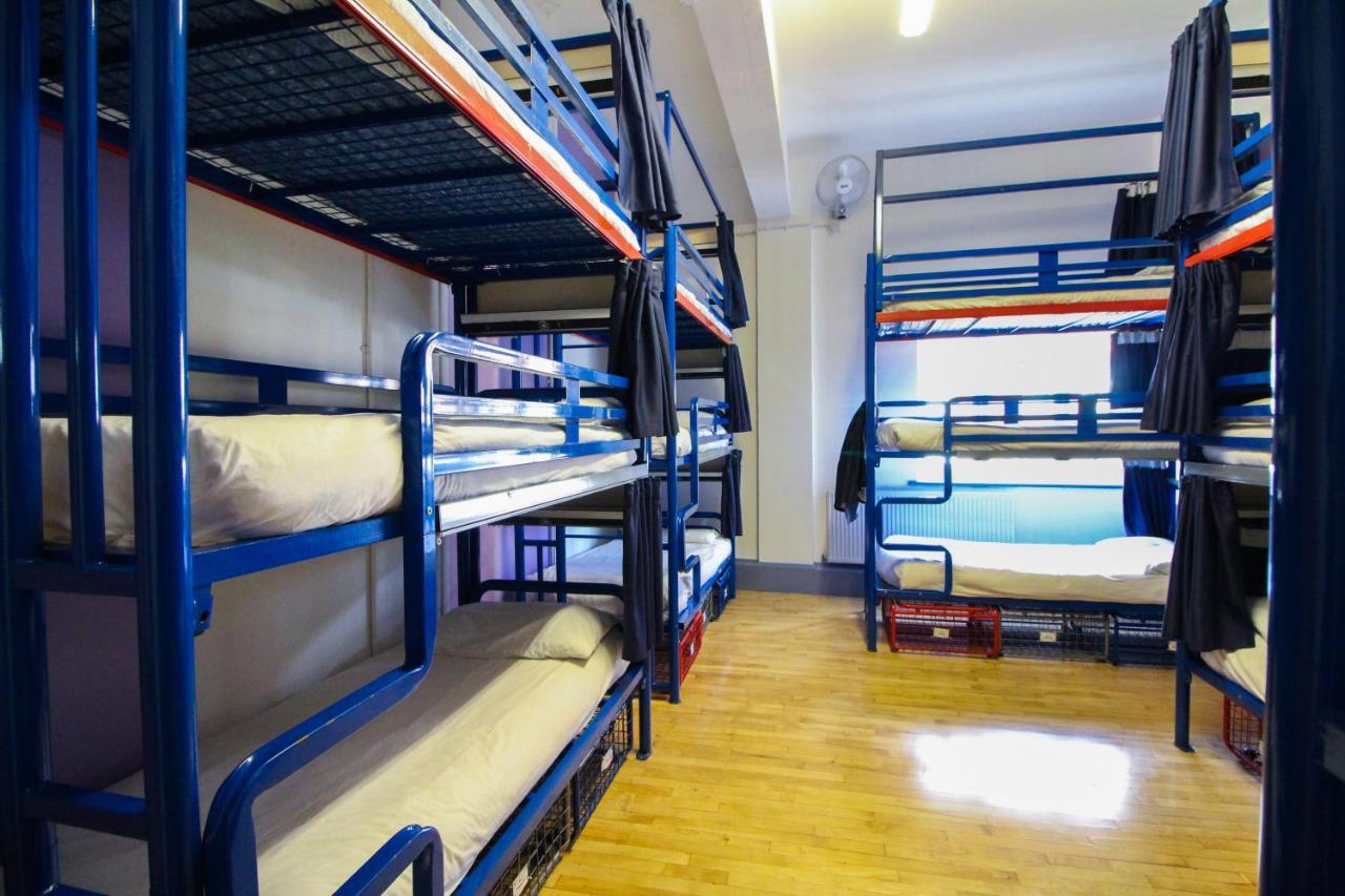 Backpackers Youth Hostel *