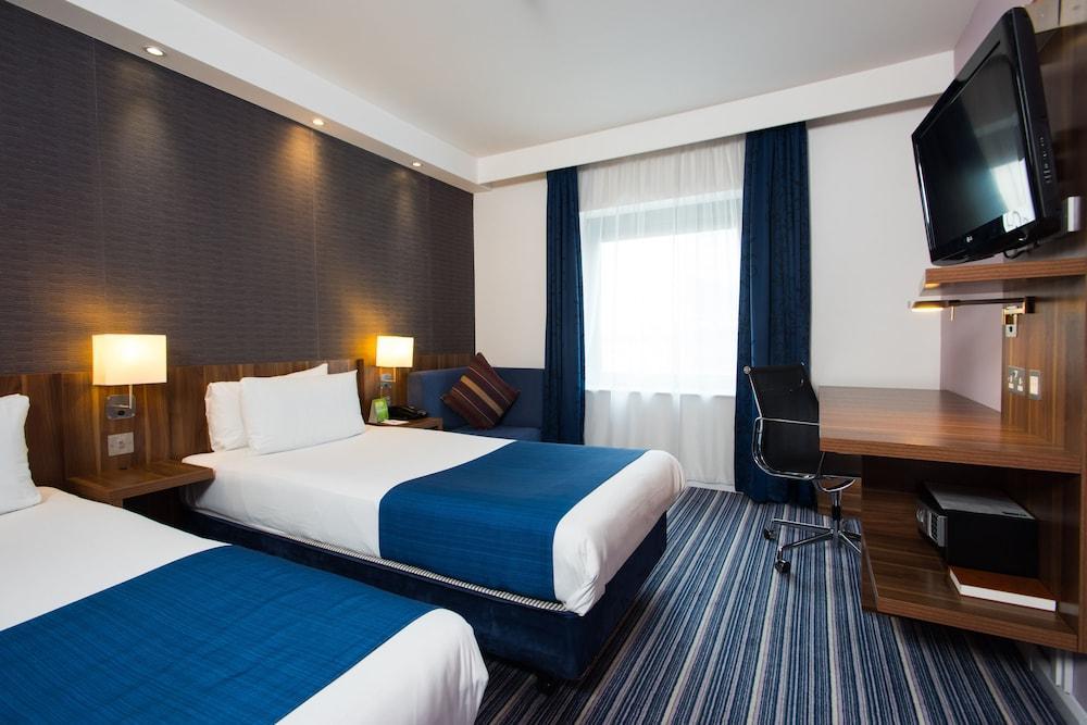 Holiday Express London-wimbledon-south, An Ihg Hotel 3*