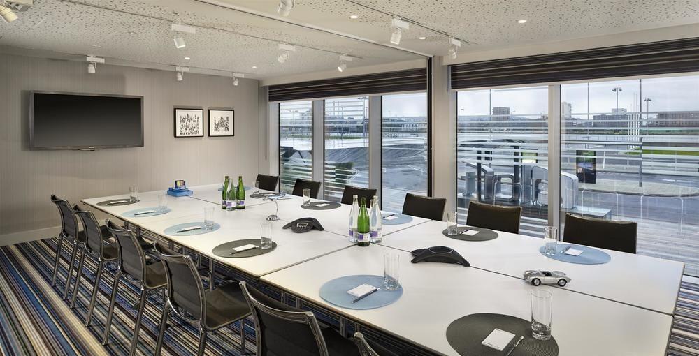 Aloft Excel 4*
