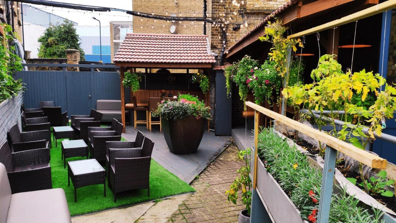 Couette-café The Kilburn Arms 3*