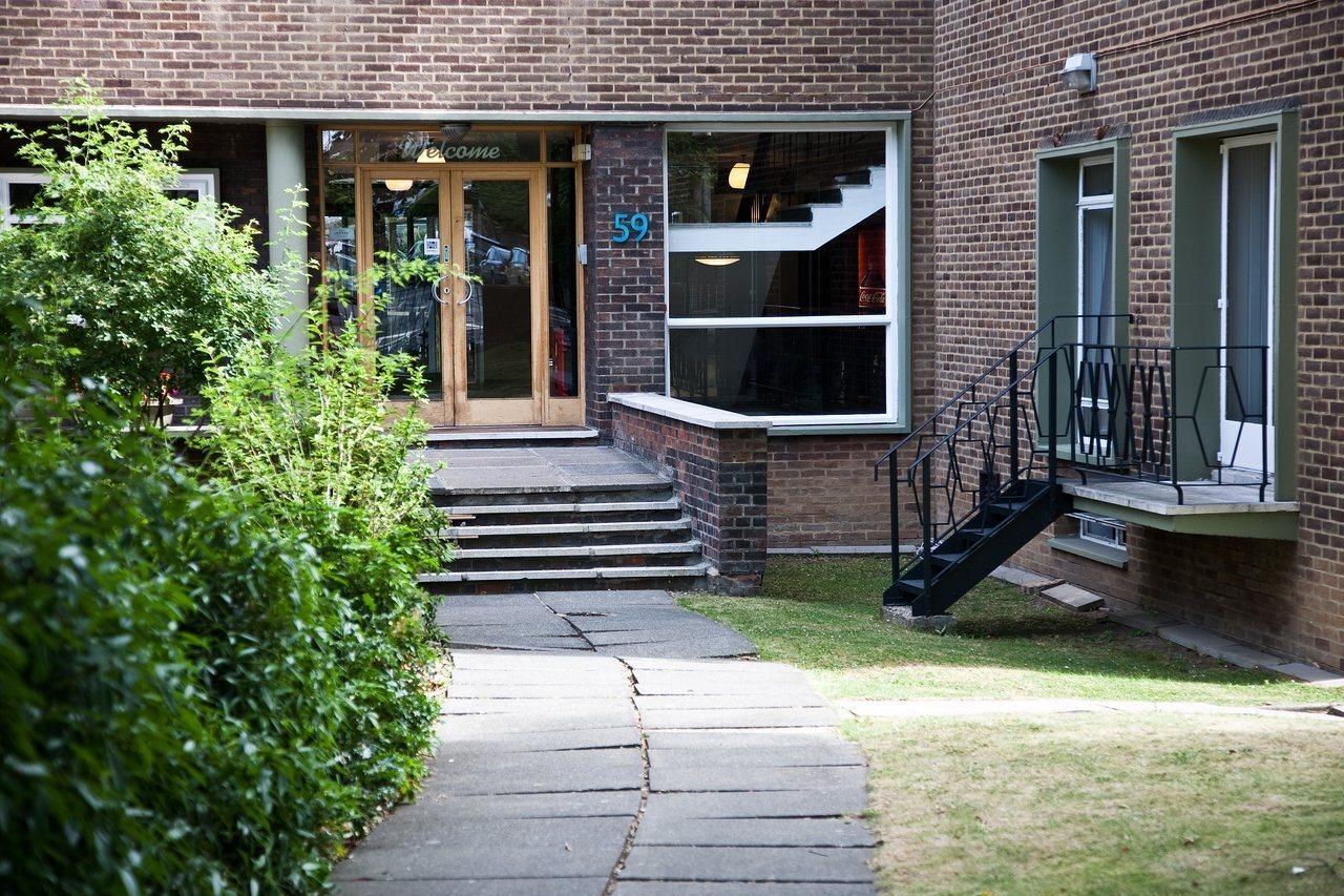 Palmers Hillspring At Willesden Hostel London