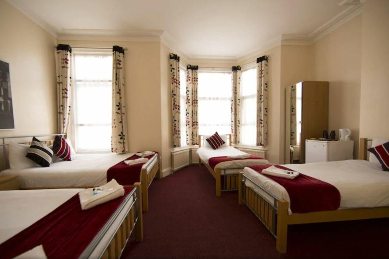 Saba Hotel 3*
