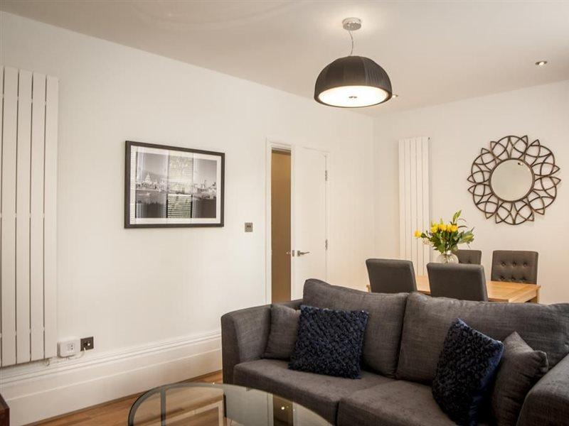 Garrick Mansions By Aeria Apartments