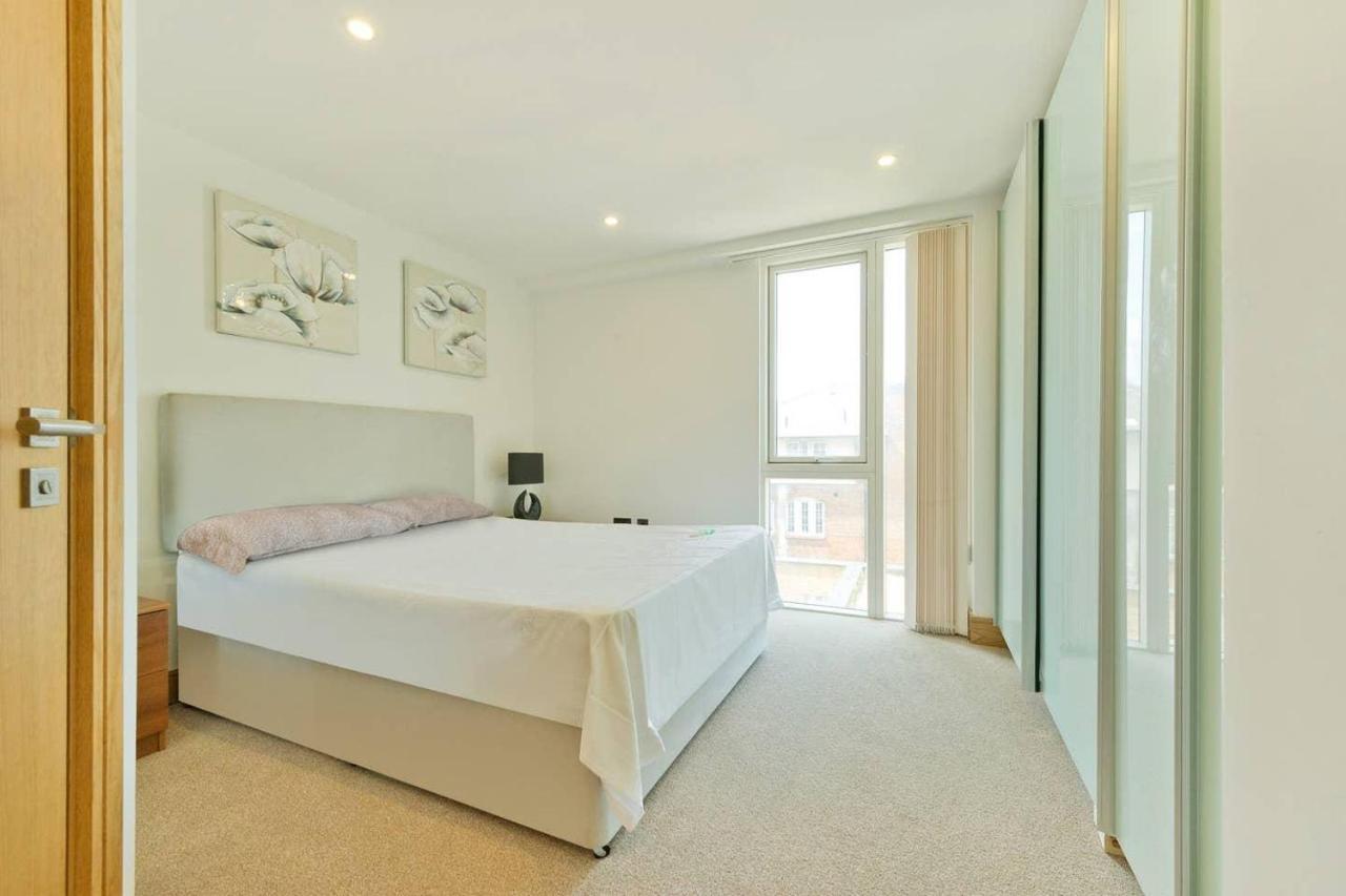 Comfortable Two Bedroom Apt In The Heart Of Kings Cross Area Appartamento *