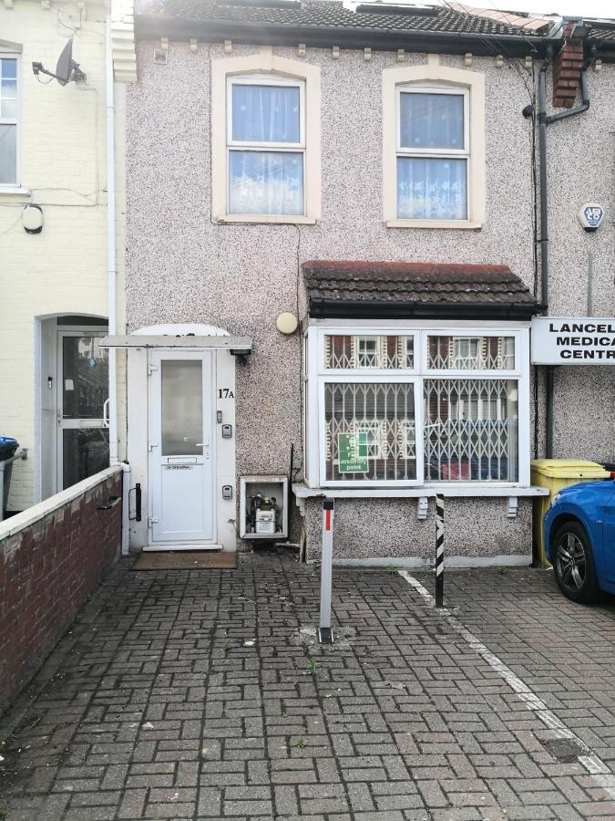 Carnation Flat A In Wembley Leilighet *