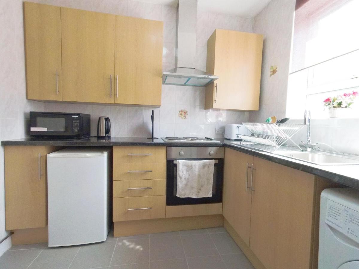 Carnation Flat A In Wembley