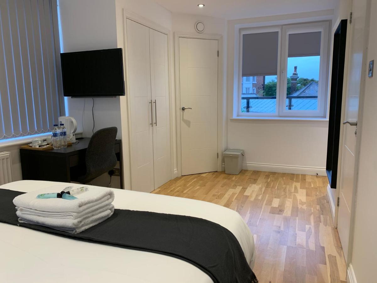 Gjestgiverier Se10 House *