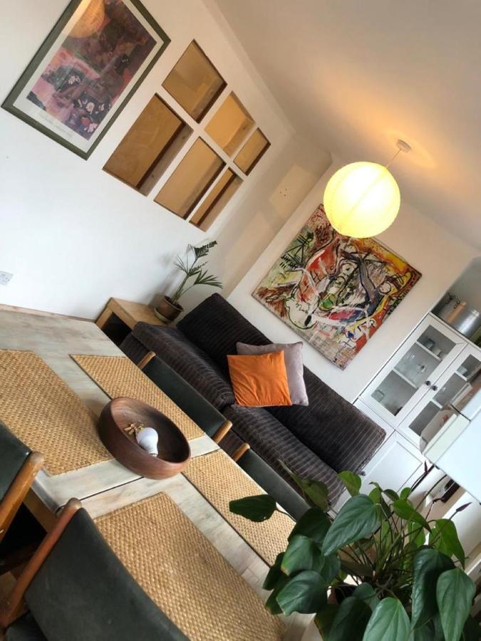 Beautiful With Terrace Near Kentish Town * Londen