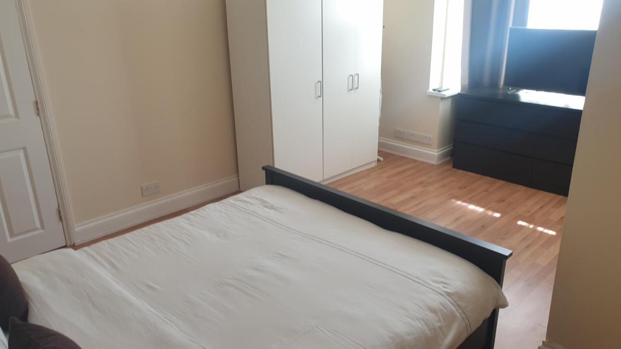 Privat overnatting Guess Bungalow Wembley London