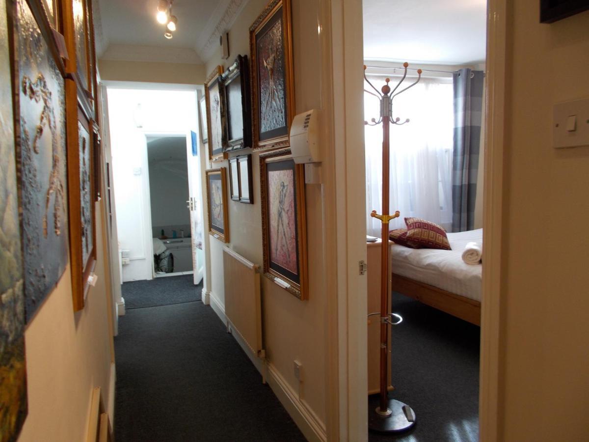 Rum i privatbostad Double With Private Bathroom In Flat Centre