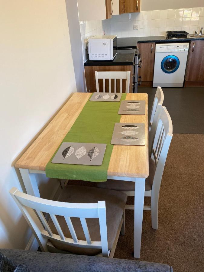 Spacious Neat Penthouse With Great View In Appartement Londen