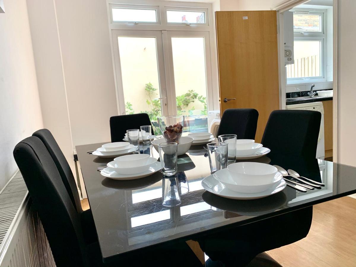 4 Bedrooms 3 Bathrooms With Garden House Appartement Londen