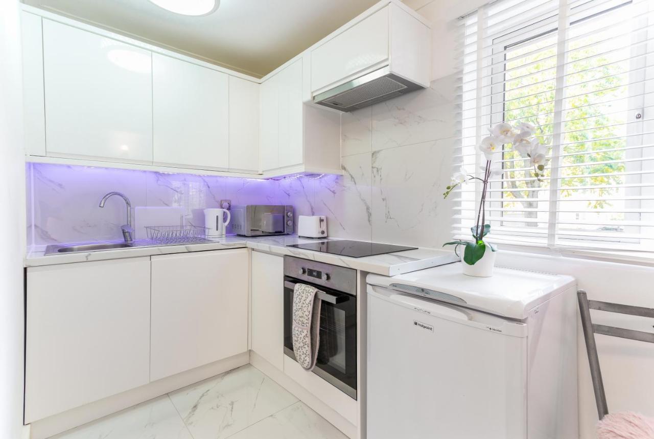 Apartment Modern Close To *