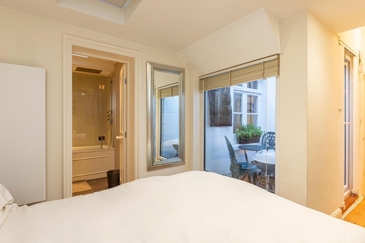 Apartment Altido Homely 2-bed Flat With Courtyard London